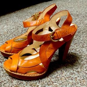 Coach tan leather heels